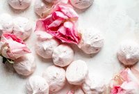 Effortless Vegan Meringue Clouds