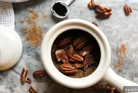 Spiced Vegan Protein Gingerbread Baked Oats