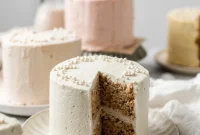 Irresistible Mini Cakes: Secretly Vegan and Gluten-Free