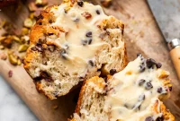 Cannoli-Stuffed Vegan Cruffins: Easy Homemade Pastry