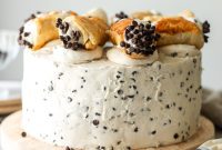 Mind-Blowing Vegan Cannoli Cake