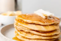 5 Minute 5 Ingredient Fluffy Vegan Pancakes