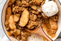 Quick Vegan Apple Crisp Naturally Sweetened