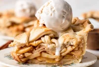 Flaky Vegan Apple Pie Perfection