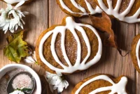 Spiced Vegan Pumpkin Sugar Cookies