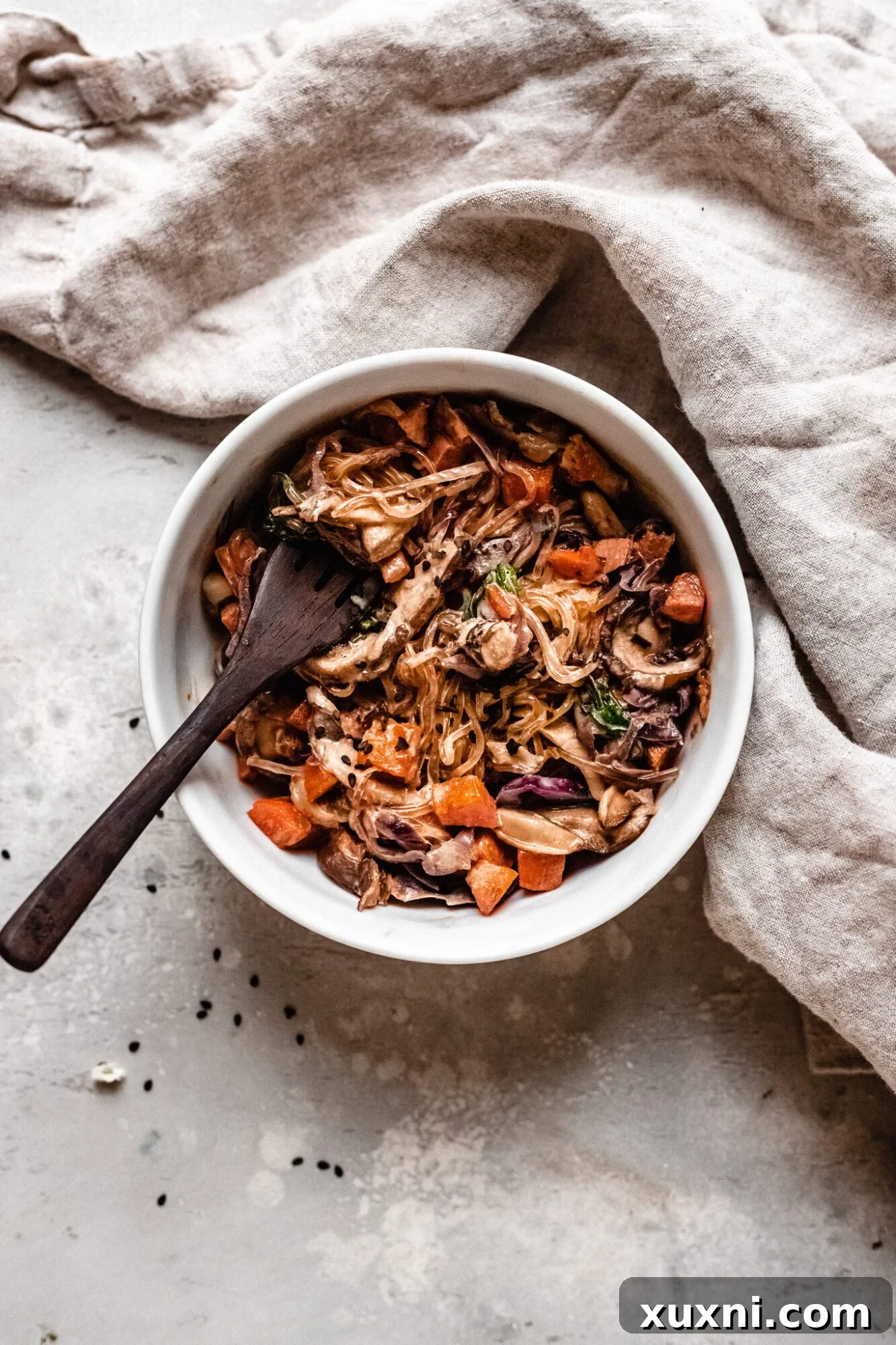 Effortless Keto Paleo Vegan Lo Mein Stir-Fry 7 single bowl of veggie lo mein