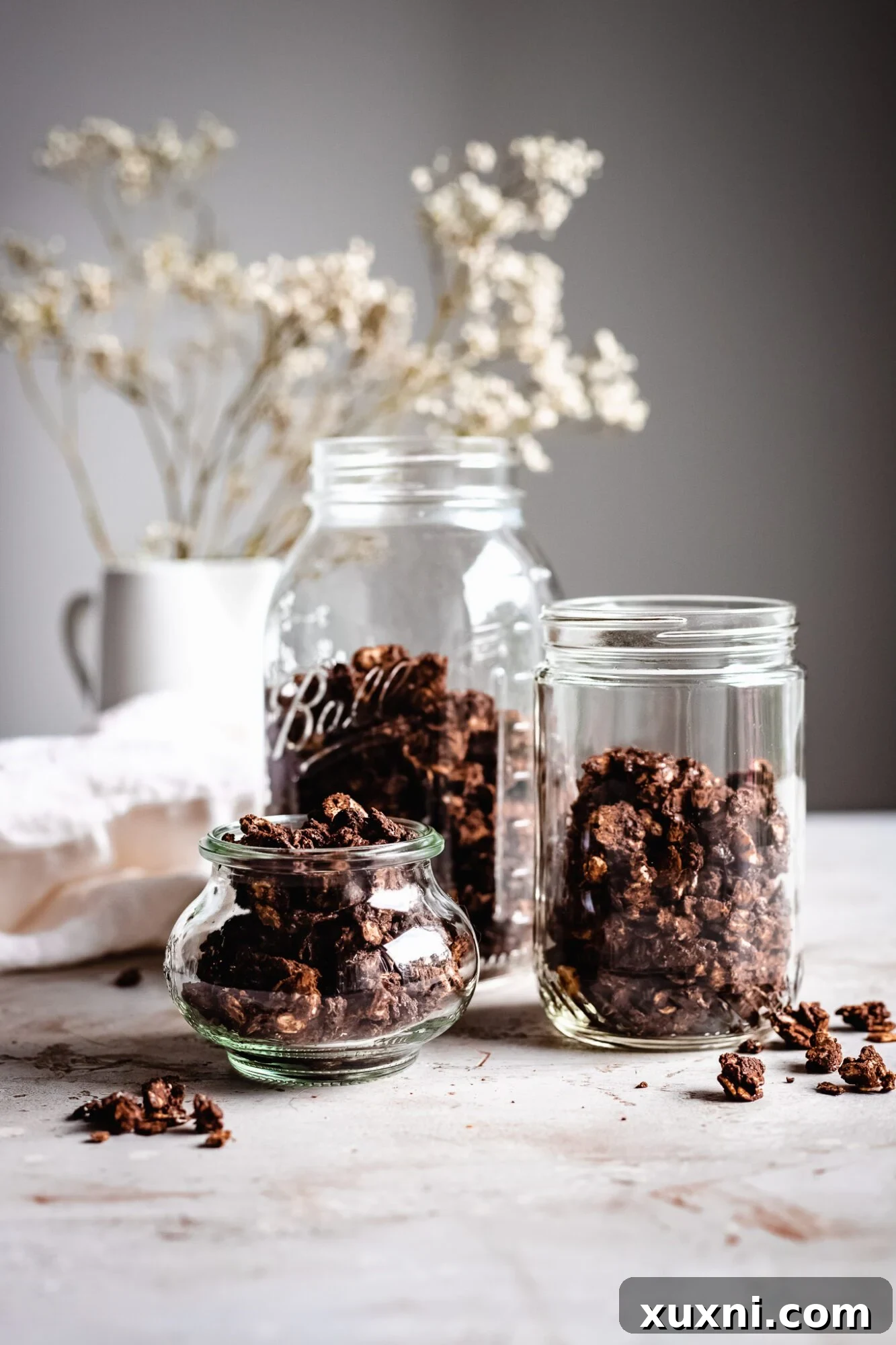 jars of healthy granola