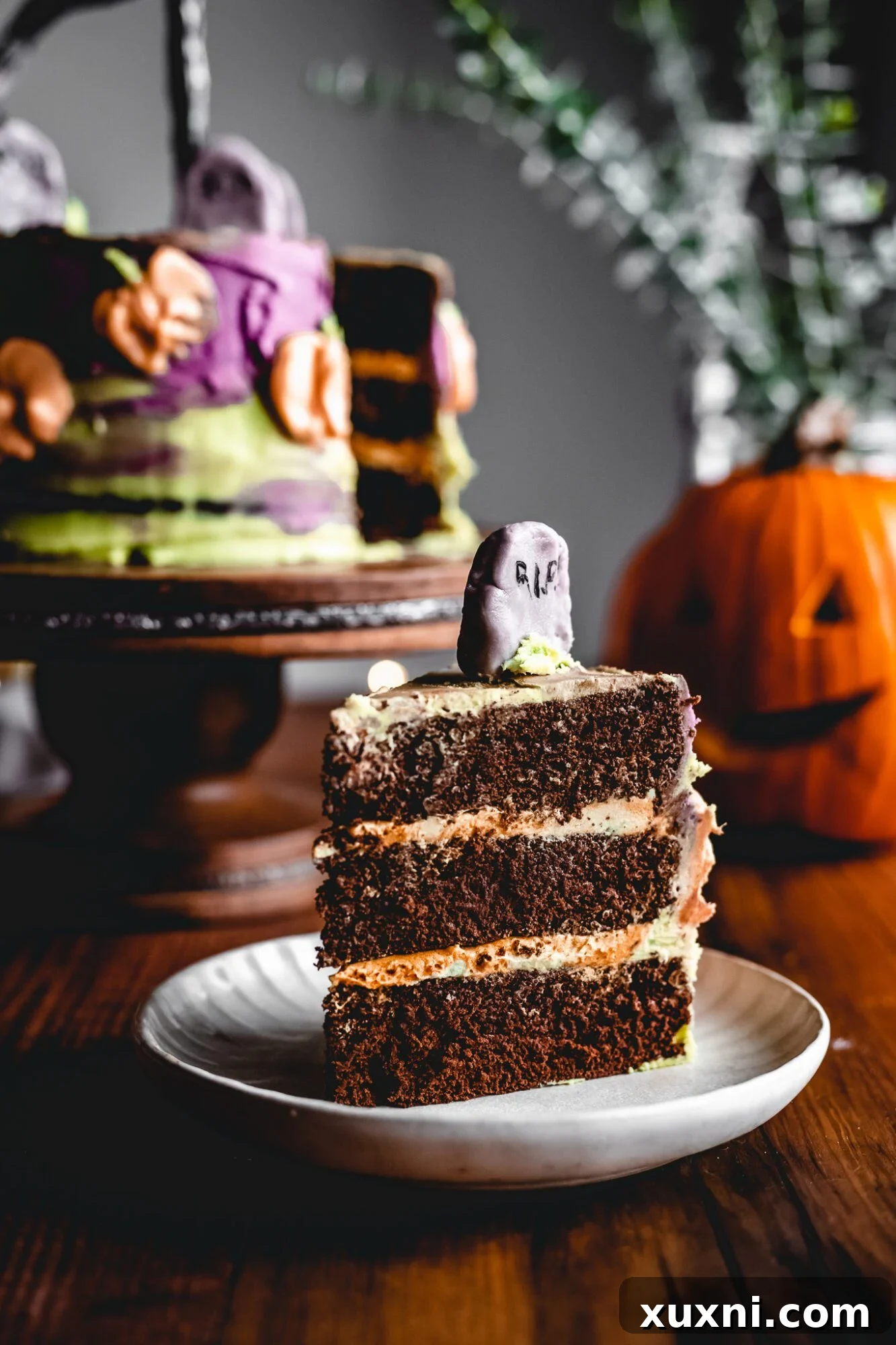 vegan halloween cake