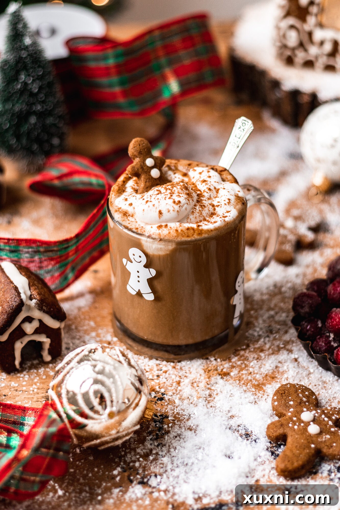 Easy Vegan Gingerbread Latte (Better Than Starbucks!)