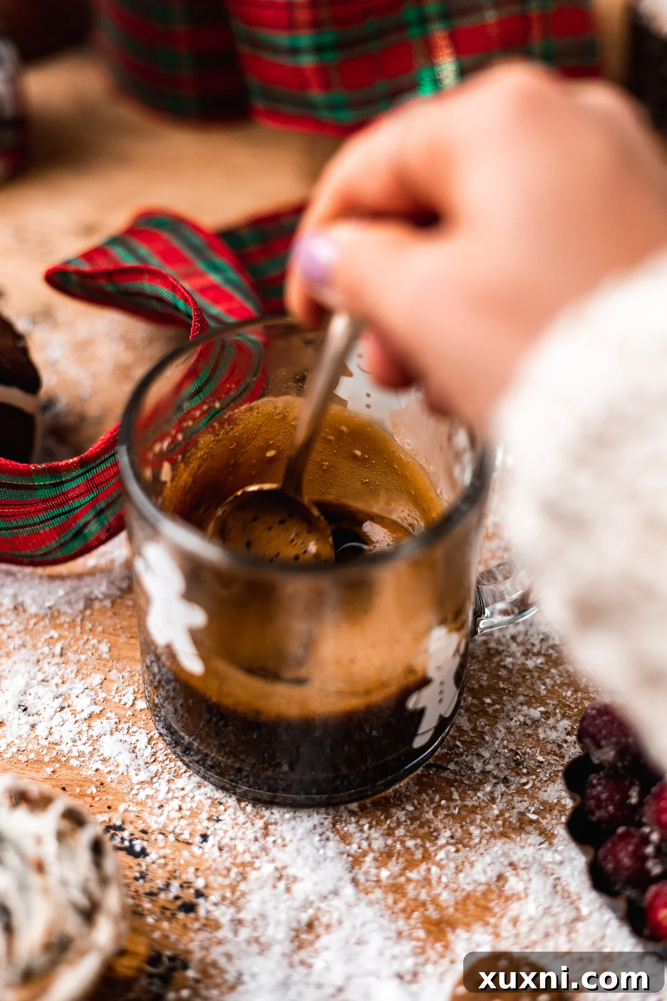 making gingerbread latte syrup