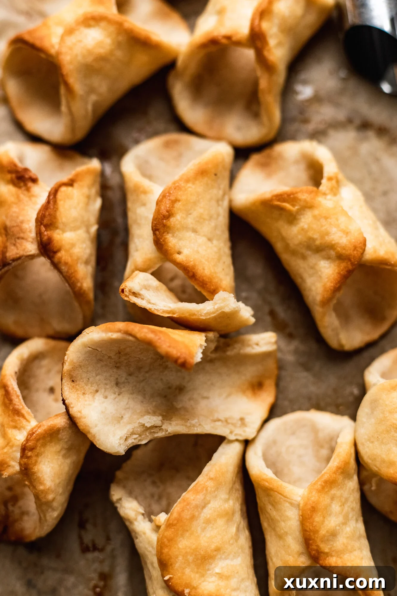 baked cannoli shells