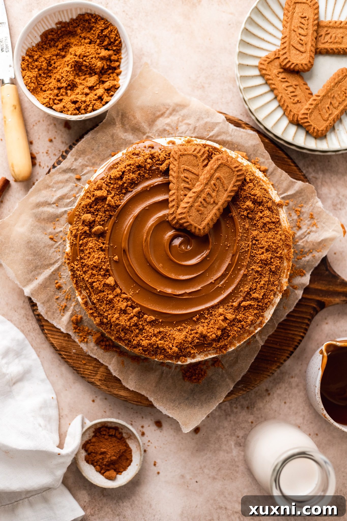 finished vegan Biscoff cheesecake