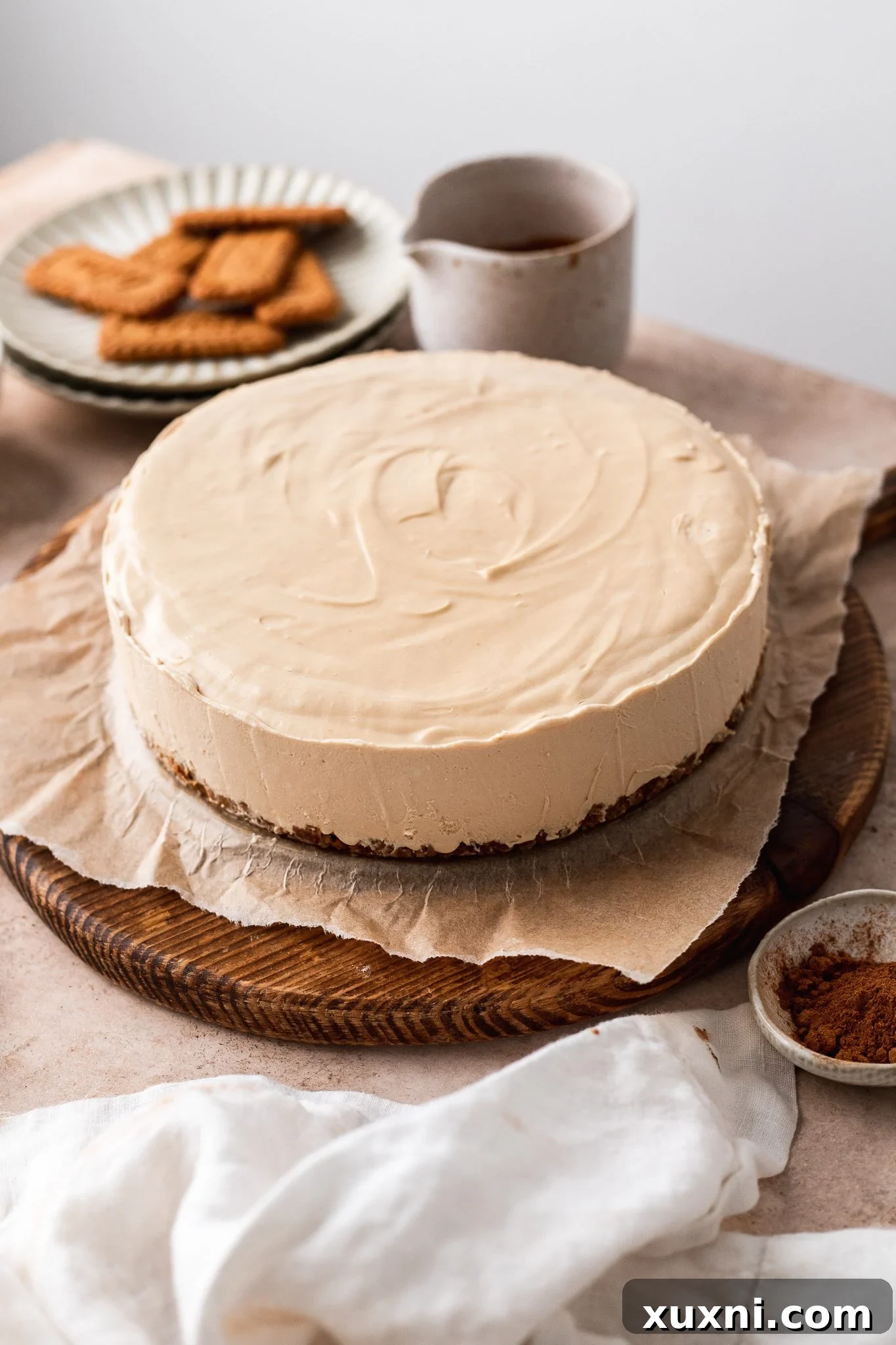 set vegan Biscoff cheesecake