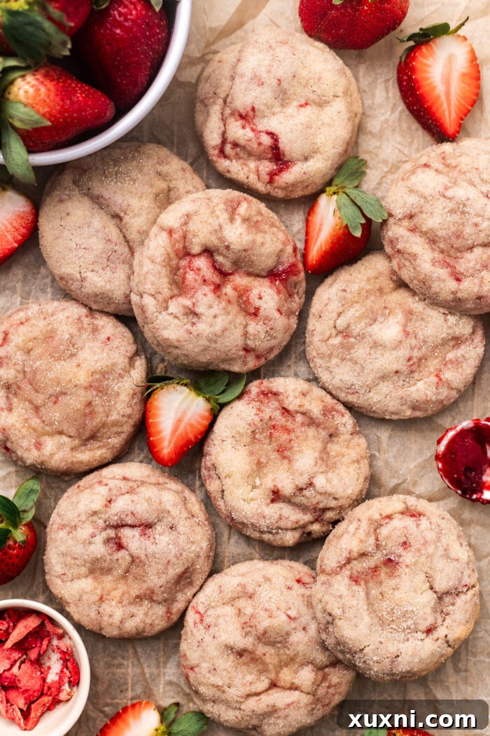 baked strawberry cheesecake cookies