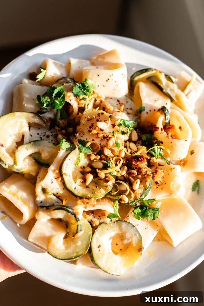close up of vegan lemon zucchini pasta